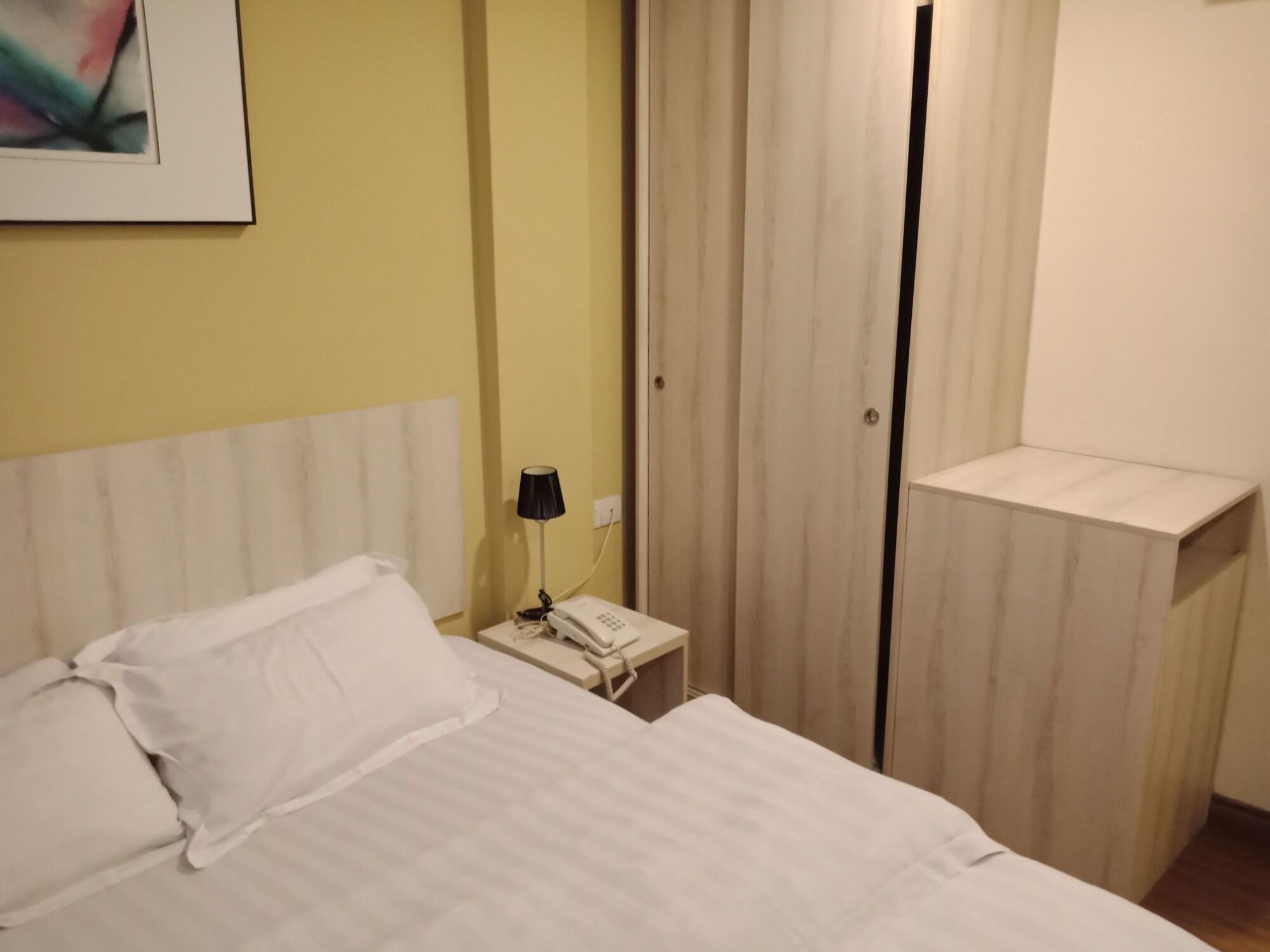 Hotel Zamburger Taman Segar - Previously Home Inn Taman Segar Kuala Lumpur Dış mekan fotoğraf