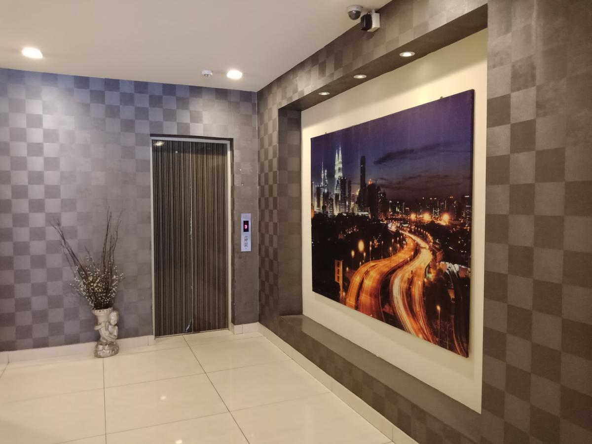 Hotel Zamburger Taman Segar - Previously Home Inn Taman Segar Kuala Lumpur Dış mekan fotoğraf