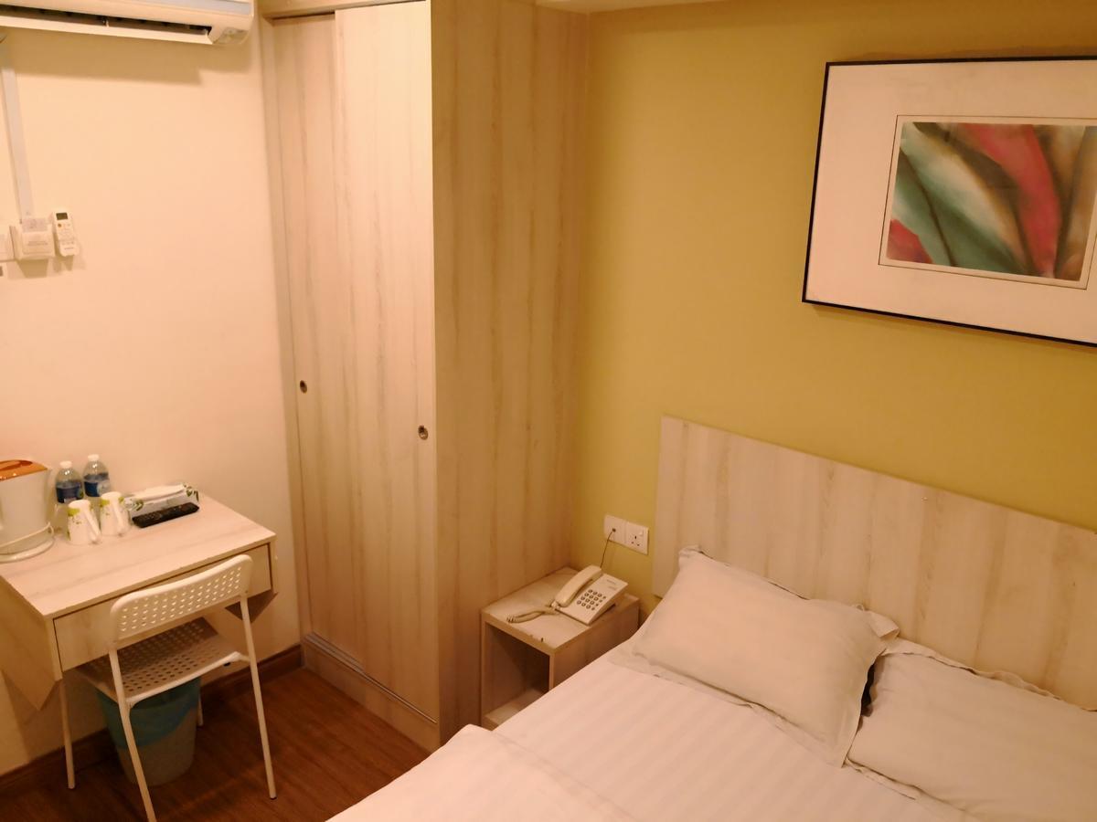 Hotel Zamburger Taman Segar - Previously Home Inn Taman Segar Kuala Lumpur Dış mekan fotoğraf